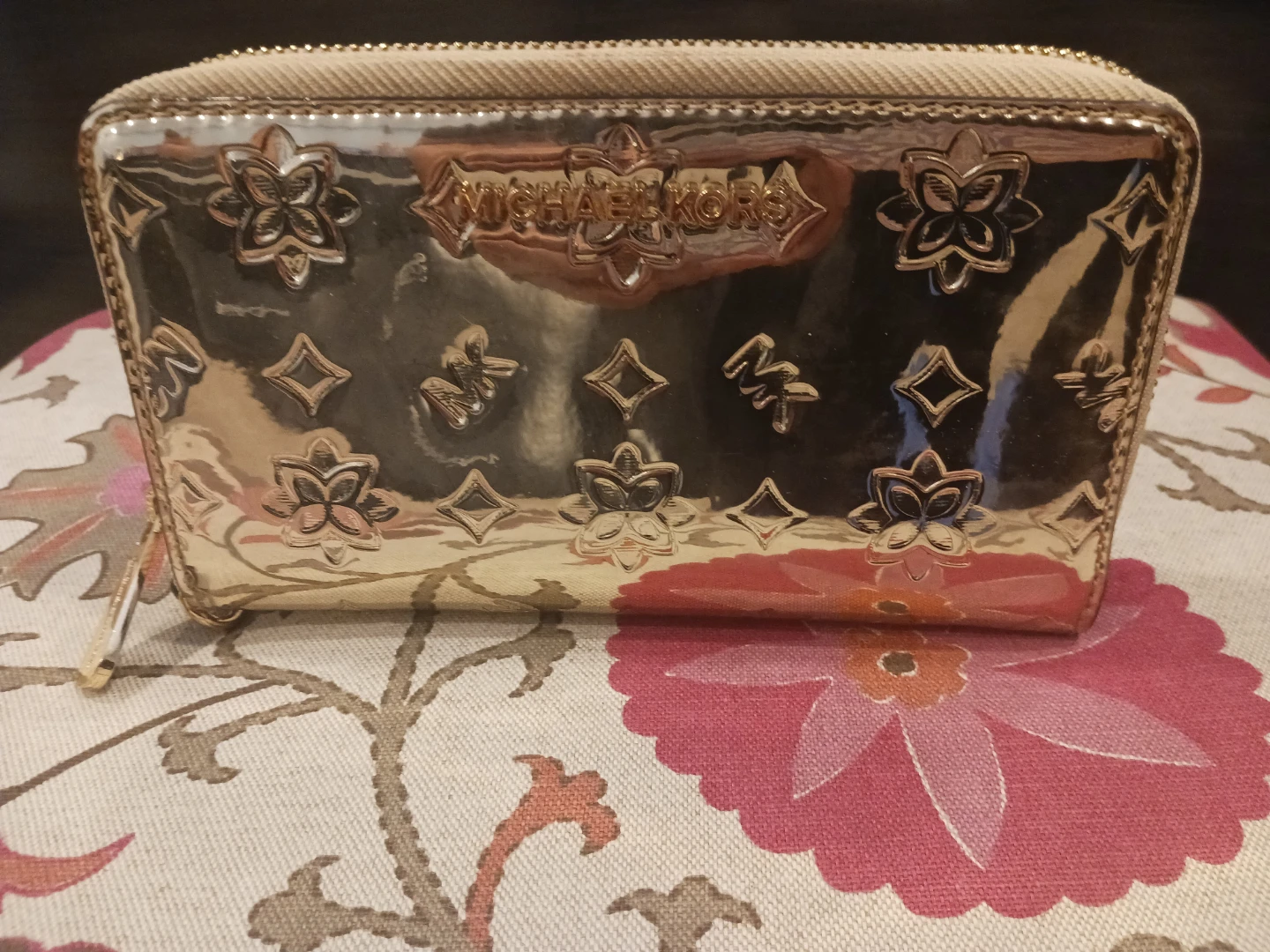 Michael Kors Metallic wallet
