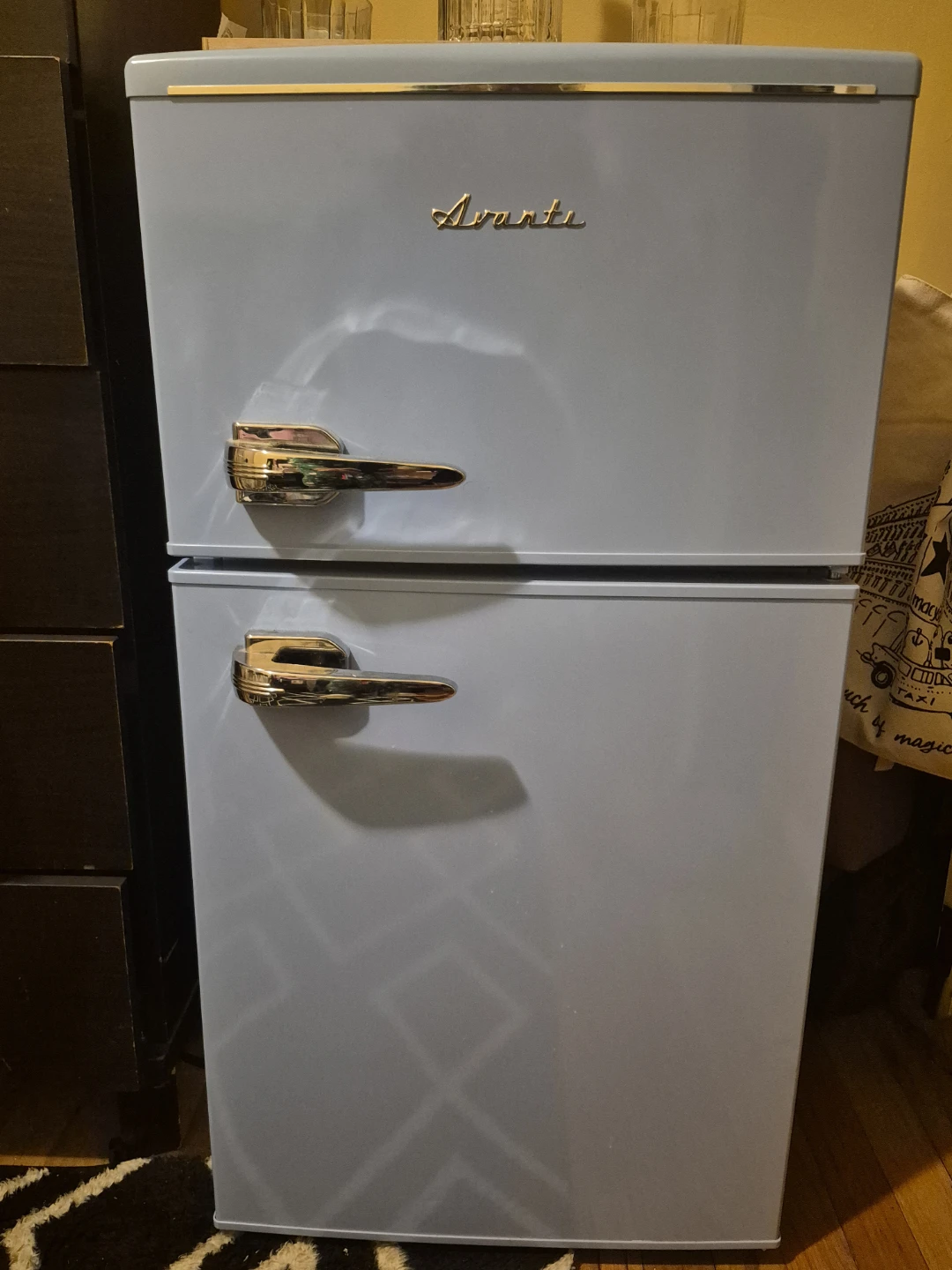 Avanti Retro Mini Fridge