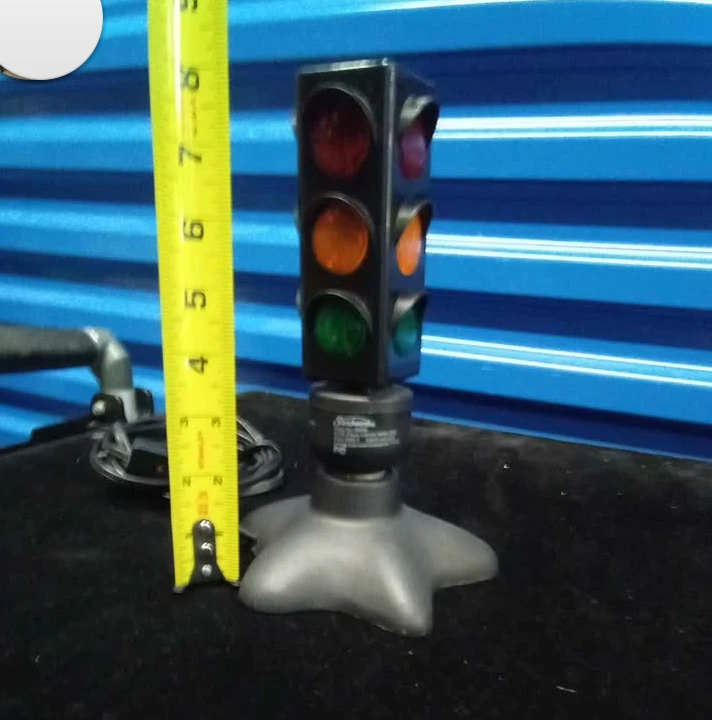 Traffic Light Novelty Lamp - photo 2