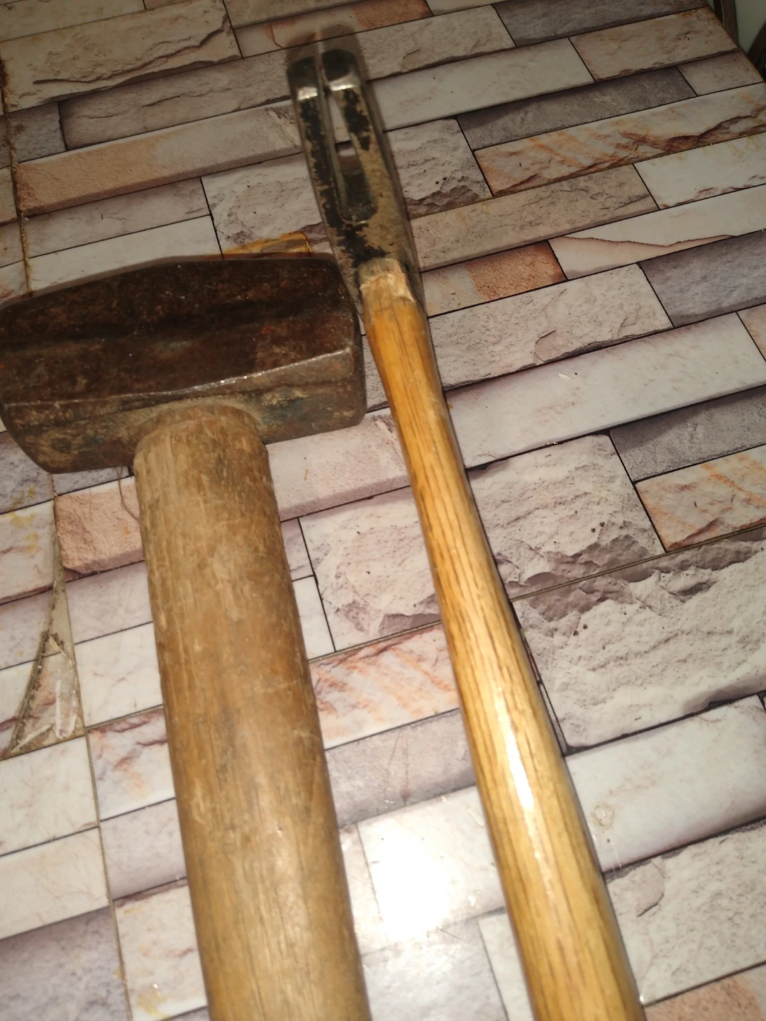 Two vintage hammers - photo 2