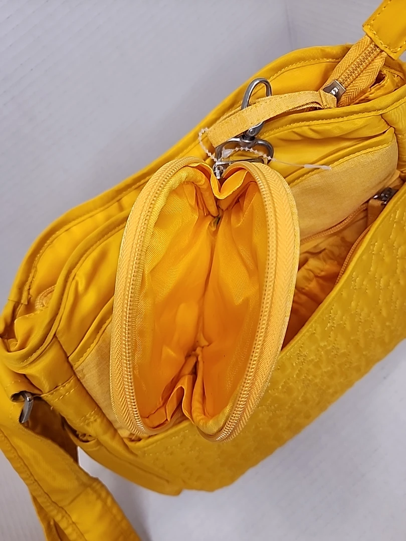 Lug Life  Cross  Body Bag  With  Purse  Excellent Condition - photo 3