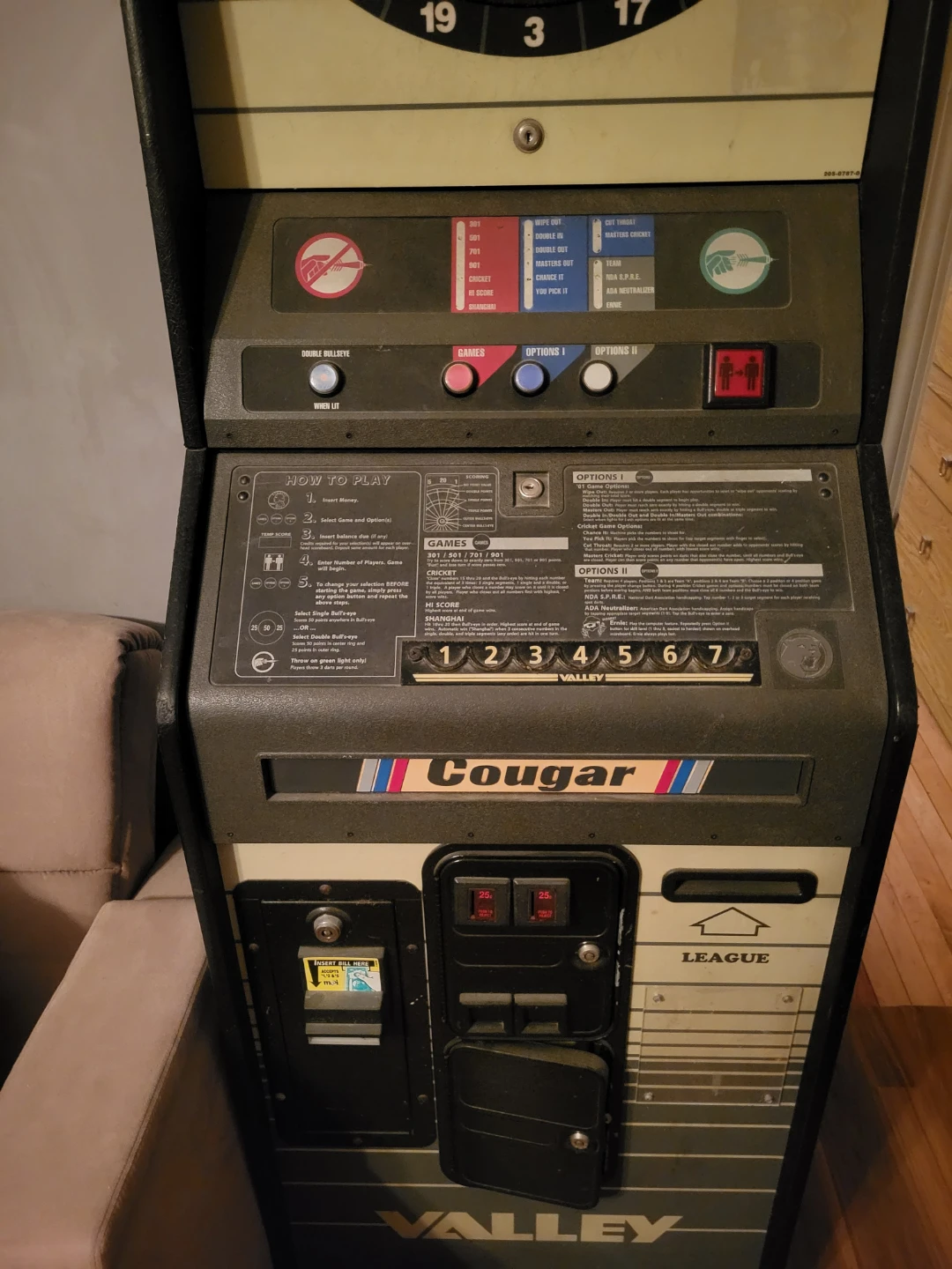 Valley Cougar Electronic Dartboard Cabinet - photo 3