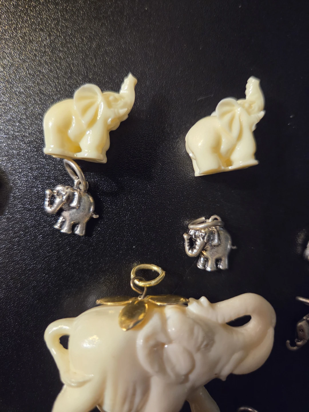 Vintage elephant charms - photo 2