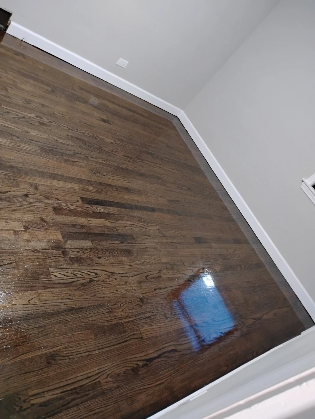 Hardwood Flooring Refinishing Service