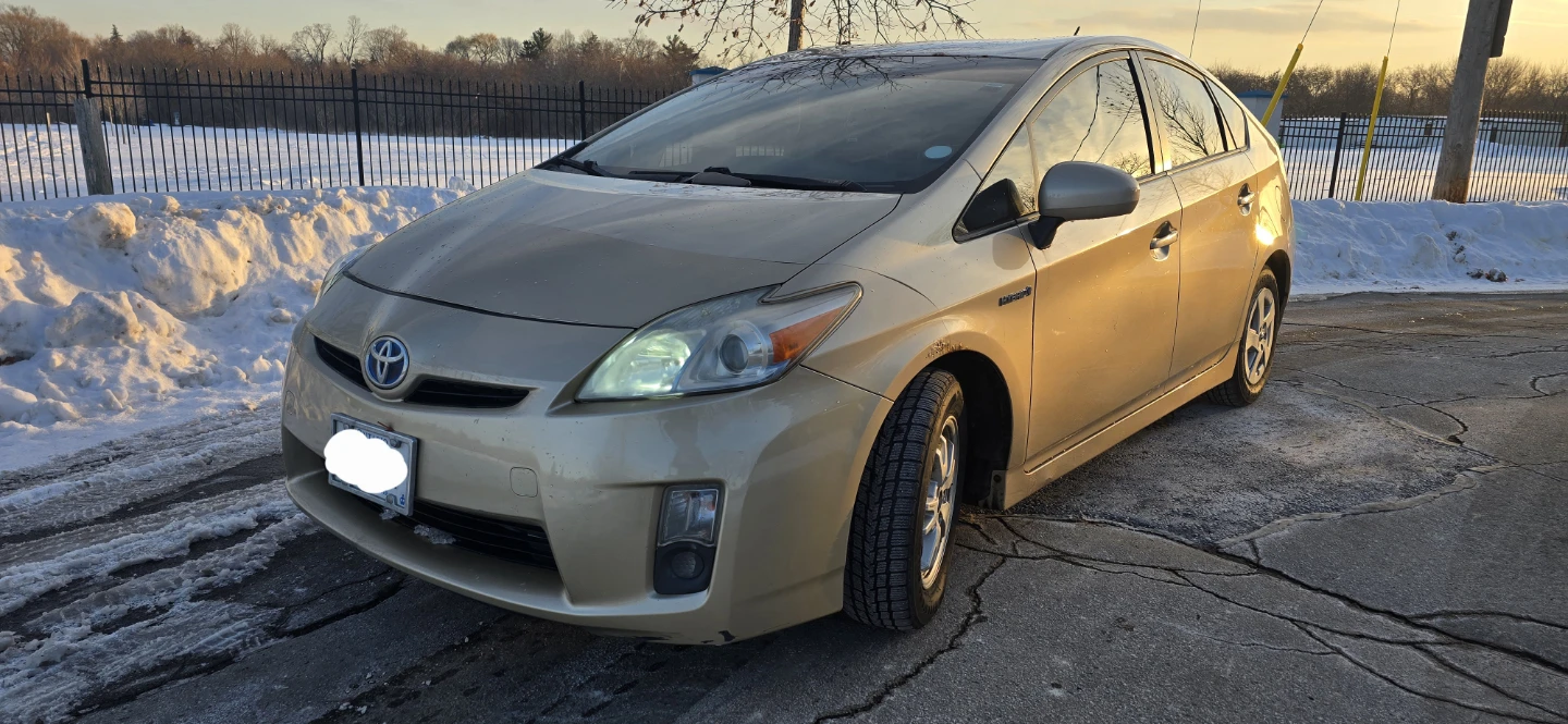 Toyota Prius - photo 2