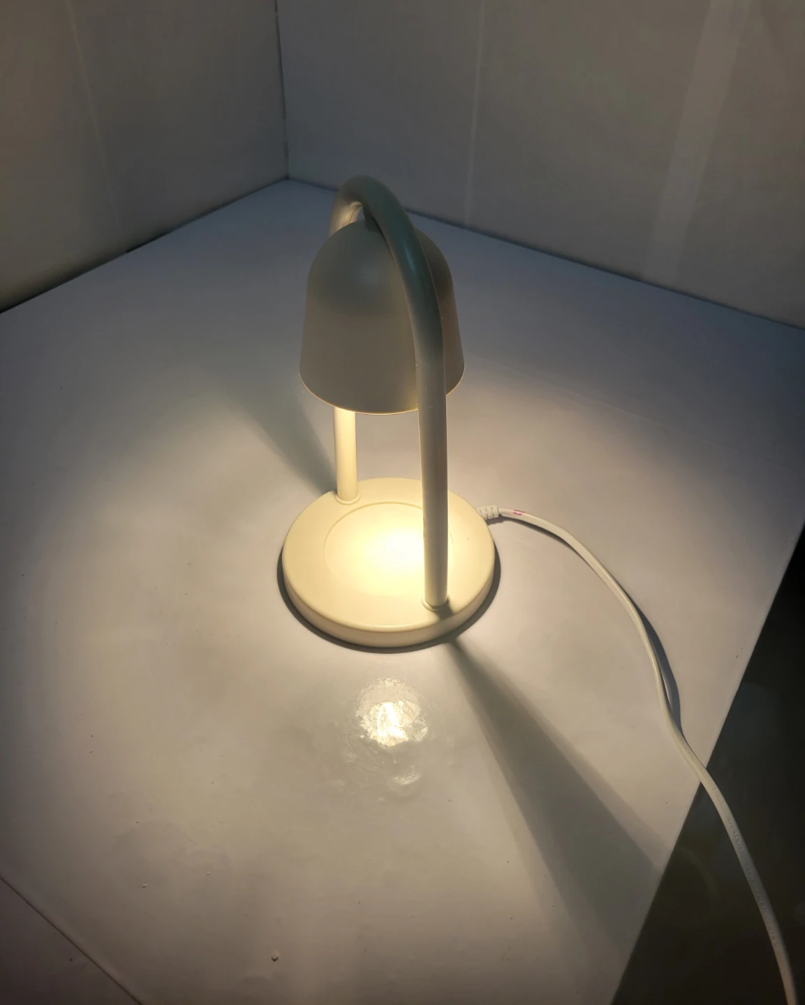 Cream Bell Shaped Desk Lamp - photo 3