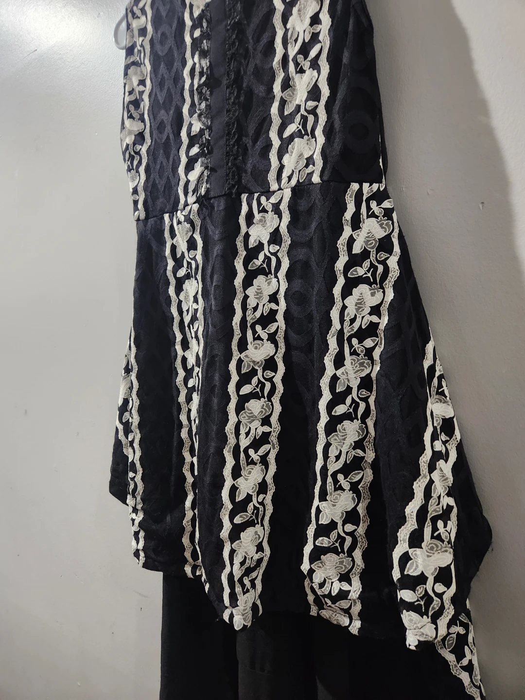 Black and White Floral Lace Trim Sleeveless Dress - Size S