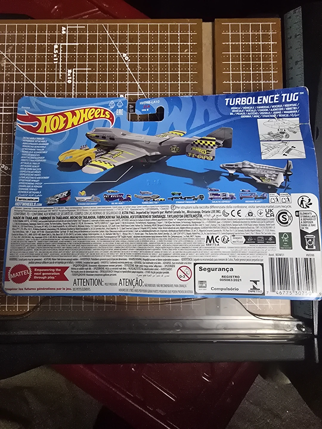 Hot Wheels "Turbulence Tug" Super Rigs - photo 2