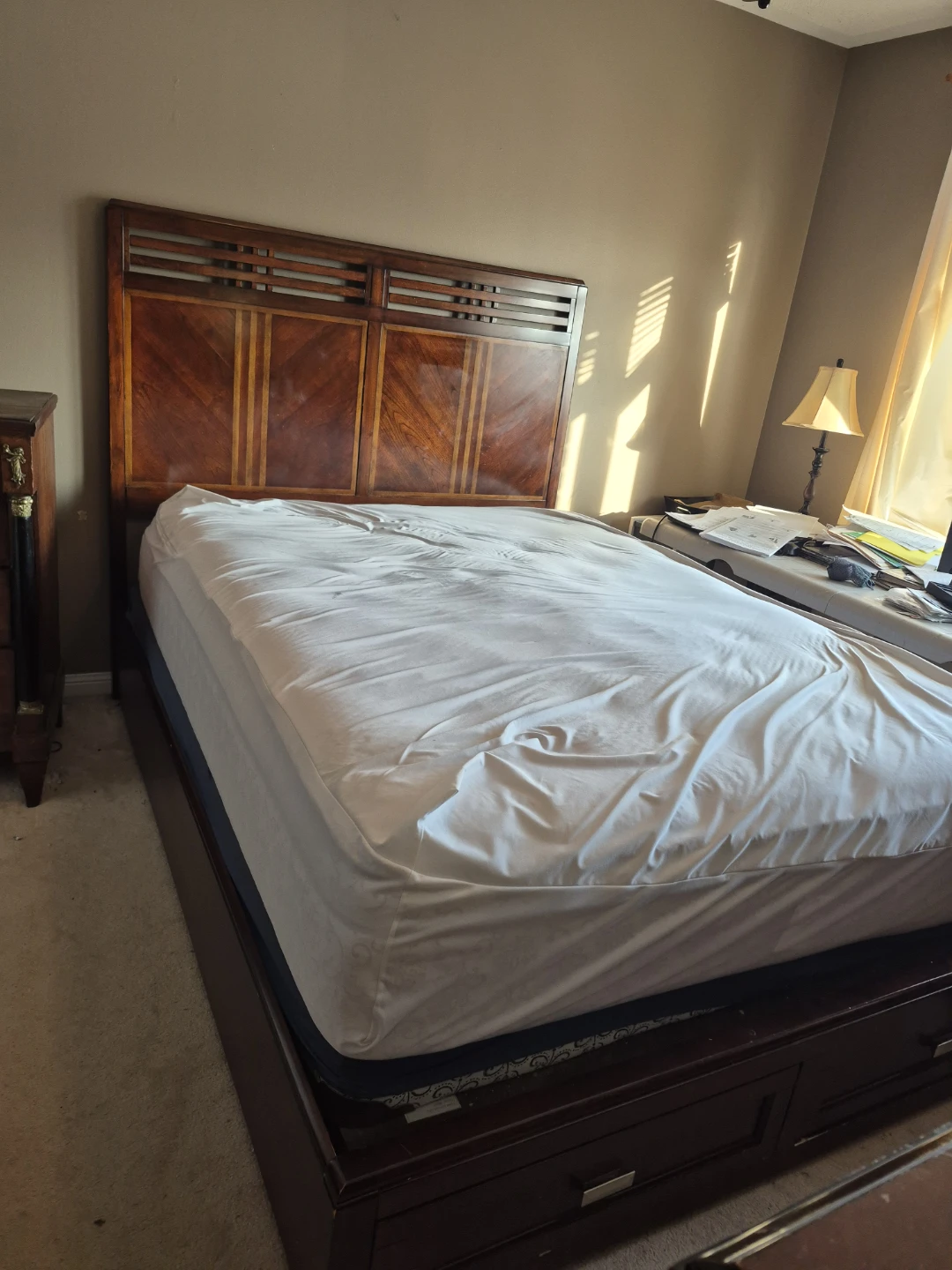 Dark Wood 5 piece Bedroom Set - Queen bed frame - photo 2