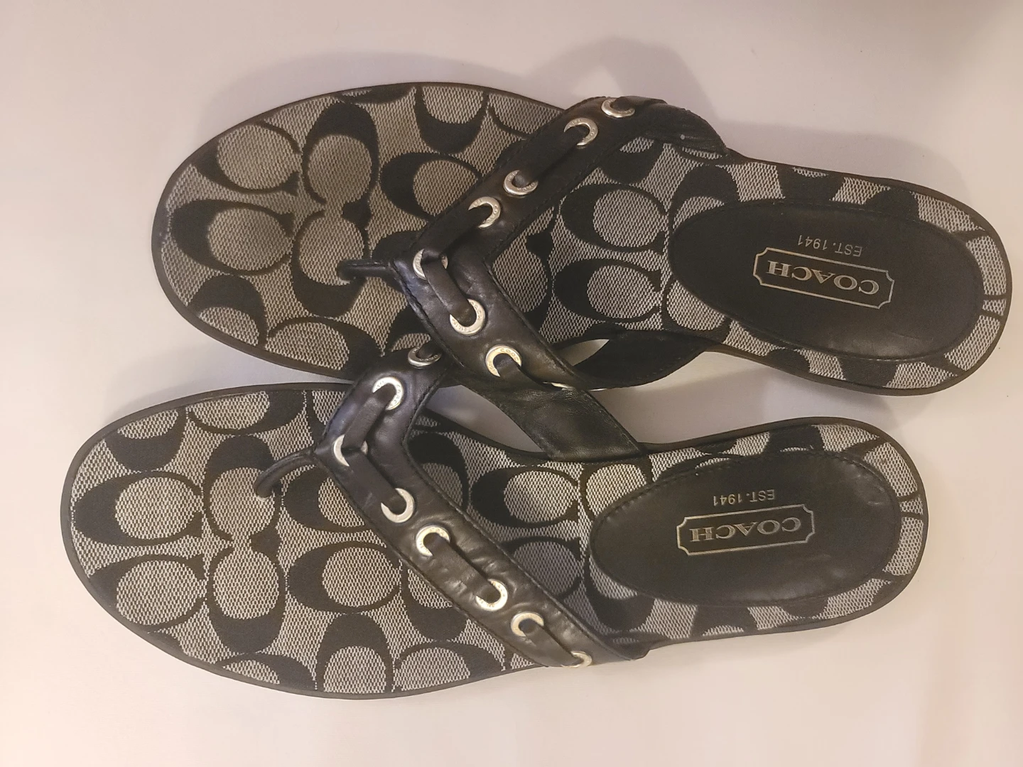 Coach Signature C Flip Flops