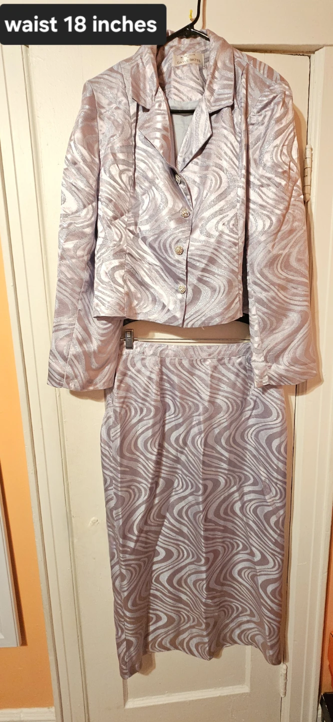 Women's skirt suit