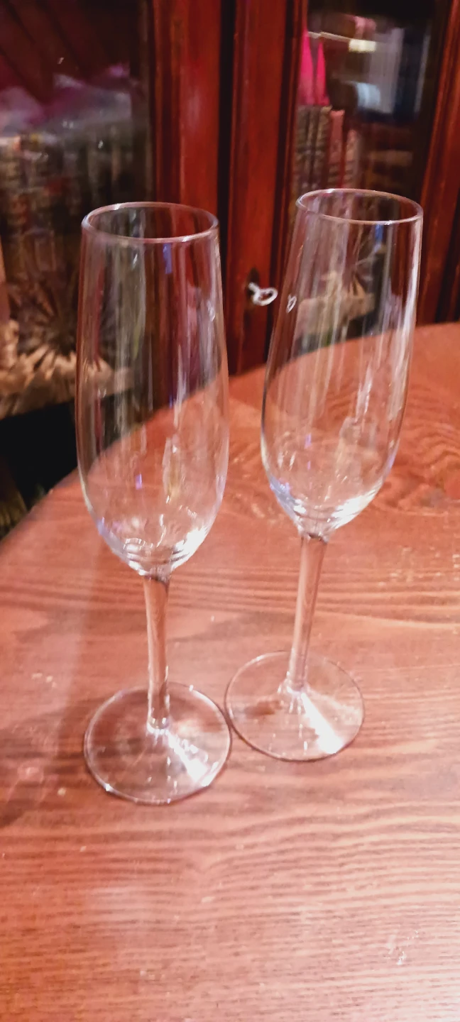 $4 EACHNew !! Set of 2 Gorgeous Champagne  🥂 Flutes  🍾🥂 - photo 4