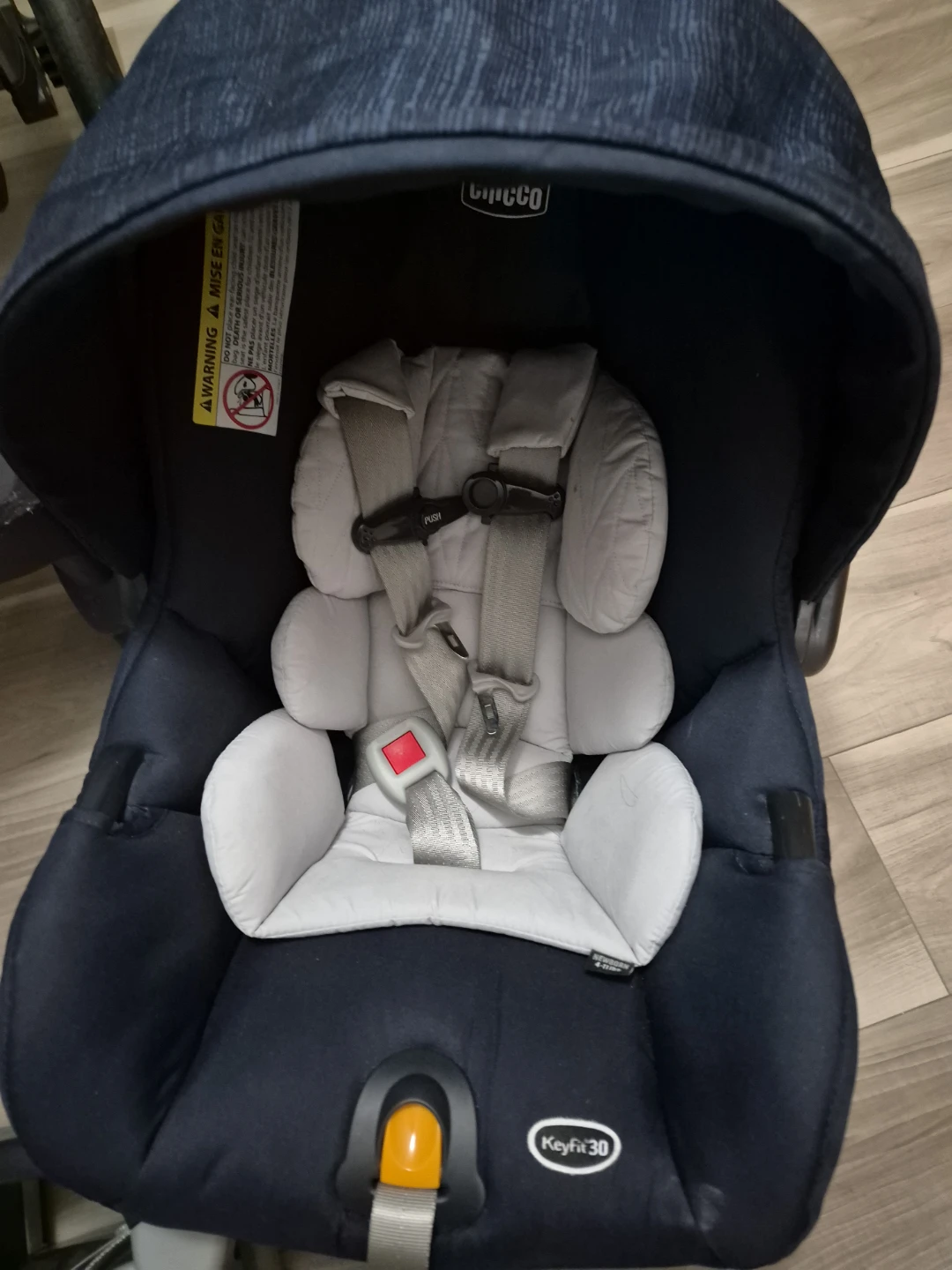 Chicco Car Seat and Chicco Stroller Travel System