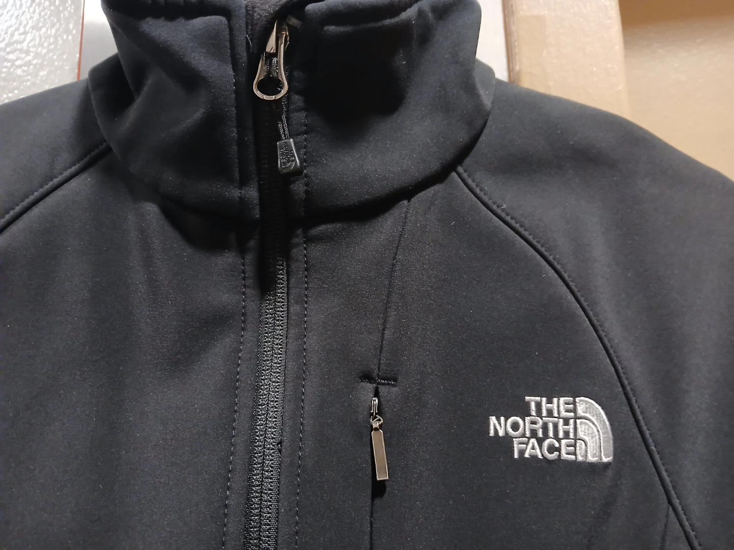 The North Face Black Soft Shell Jacket S/P - photo 2