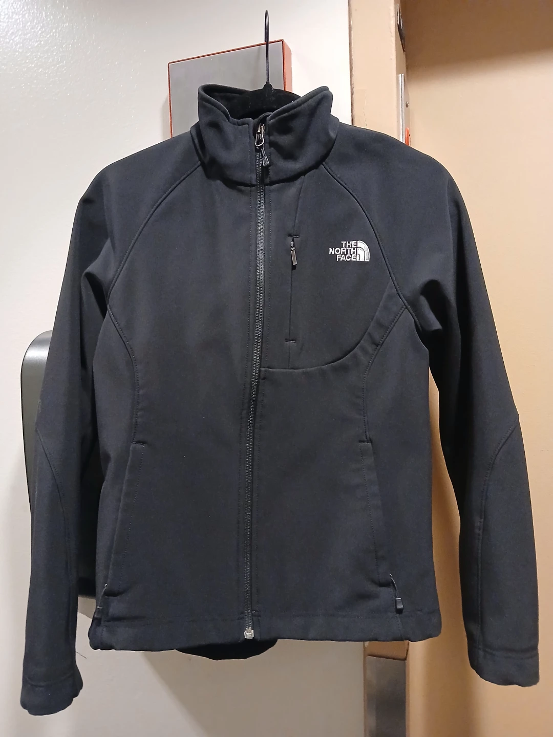 The North Face Black Soft Shell Jacket S/P - photo 3