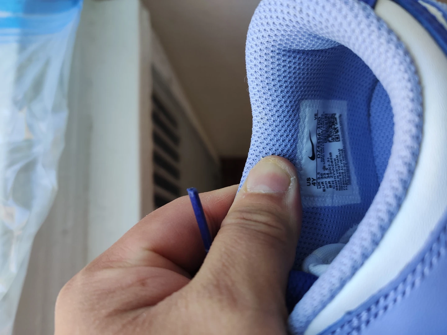 Nike Dunk Low SE GS "Light Iron Ore" - Size 4Y - photo 2