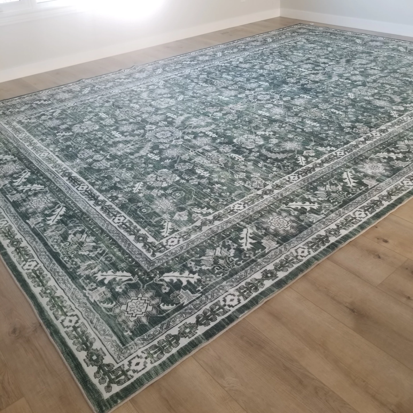 Green Persian Style Area Rug