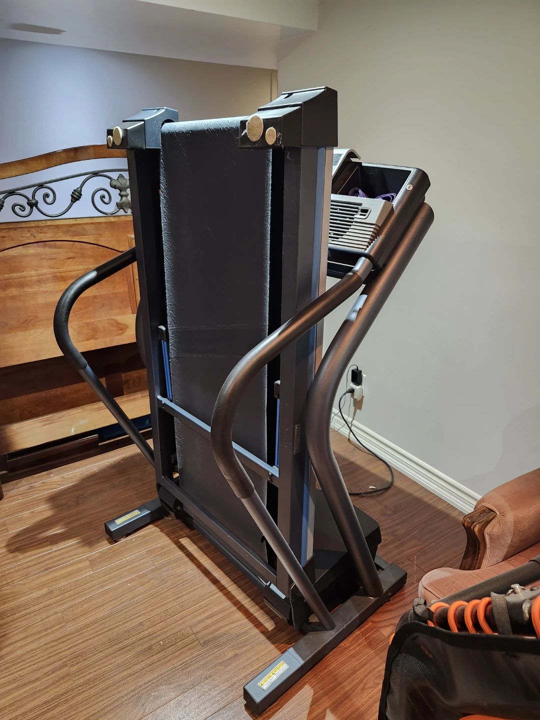 NordicTrack C 2000 Foldable Treadmill - photo 3