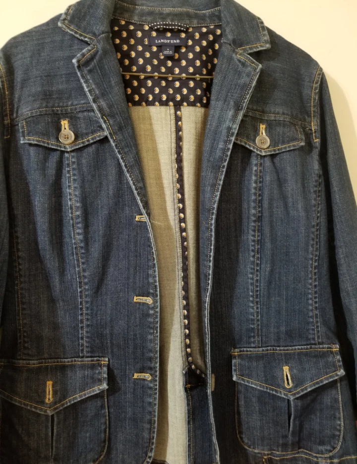 Lands' End Women's Denim Jacket Size 8 🏆