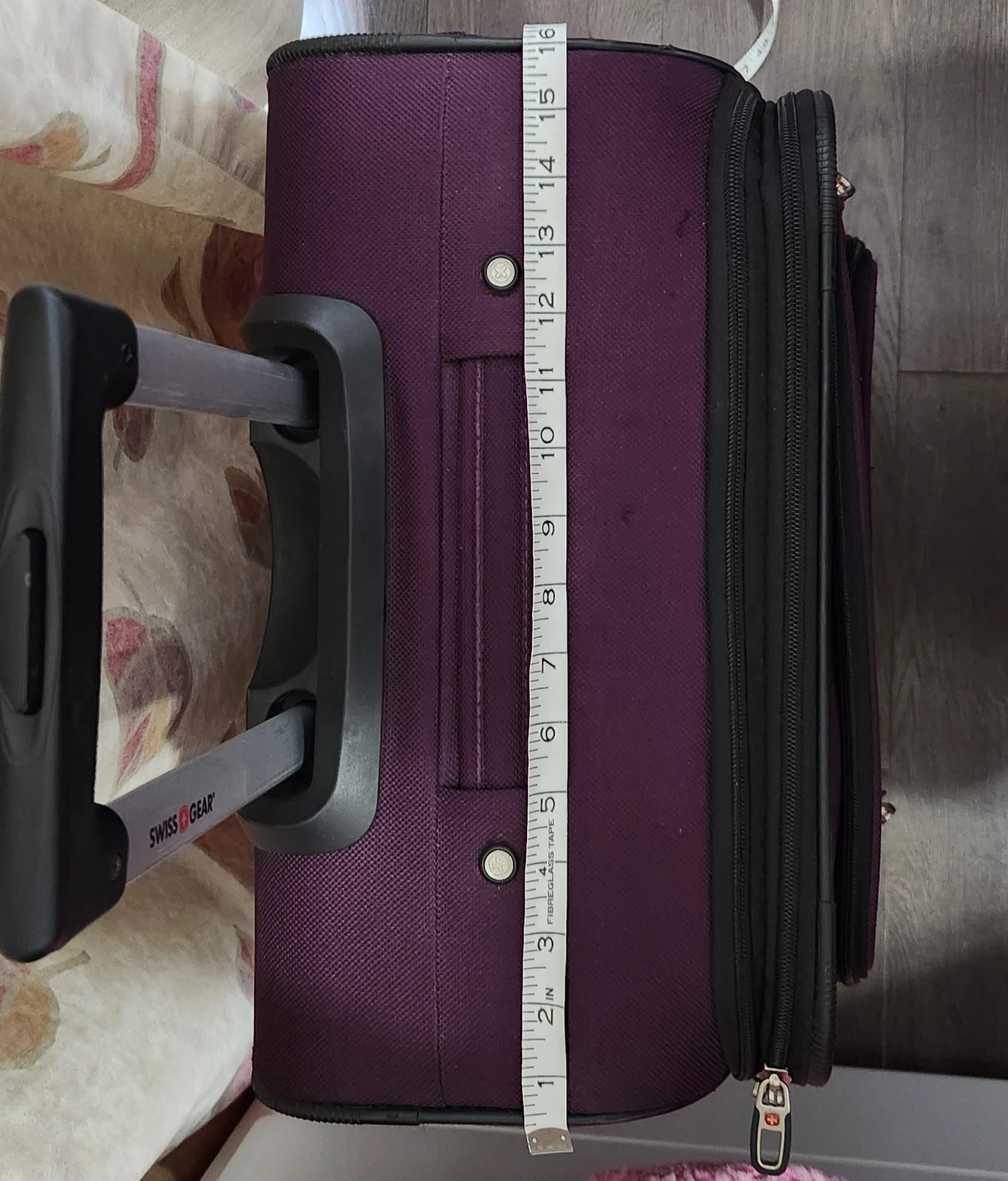 Swiss Gear Purple Rolling Suitcase Checked-Medium-25 lnch - photo 3