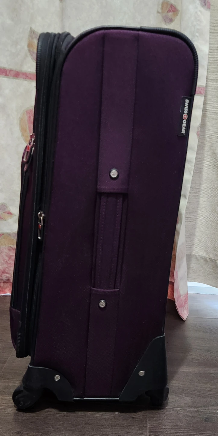 Swiss Gear Purple Rolling Suitcase Checked-Medium-25 lnch - photo 5
