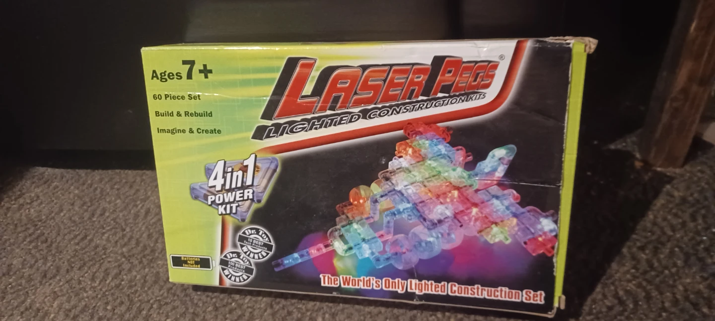 Laser Pegs set
