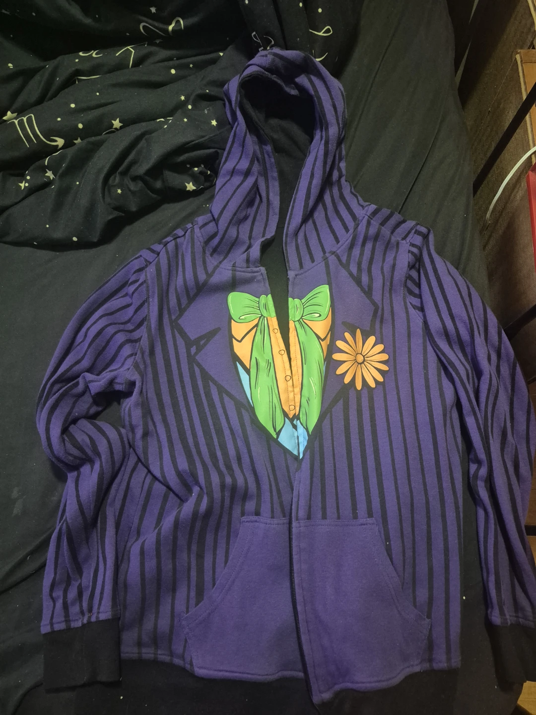 Harley Quinn & Joker Reversible Zip-Up Hoodie - photo 2