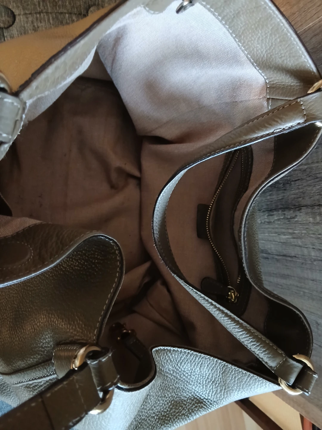 Gucci Leather Tote Bag - photo 4