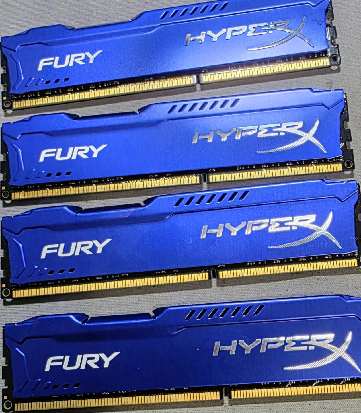 4x8gb Kingston Fury HpyerX ddr3 desk top high performance ram