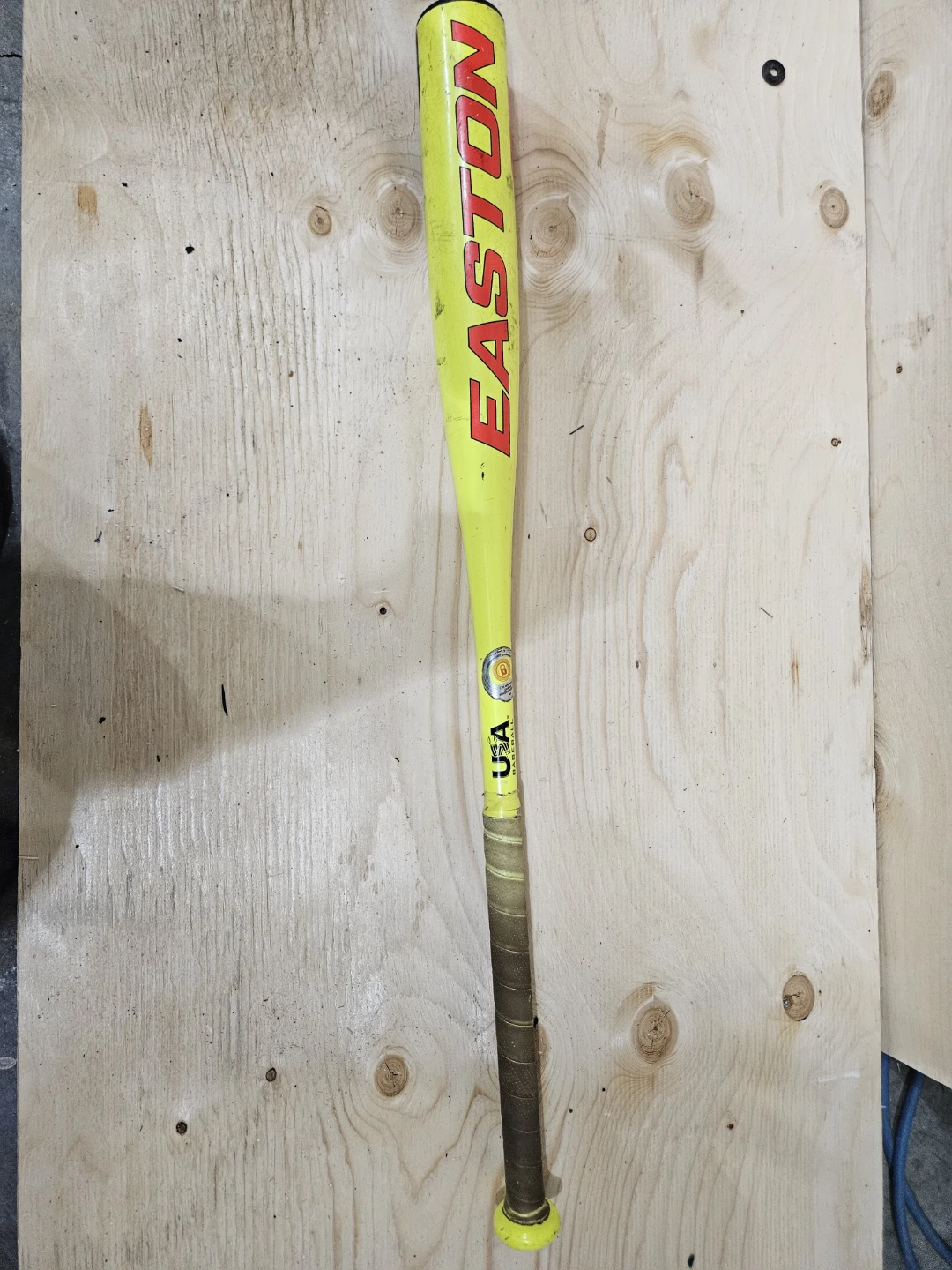 Easton Baseball Bat 30" 20oz Yellow