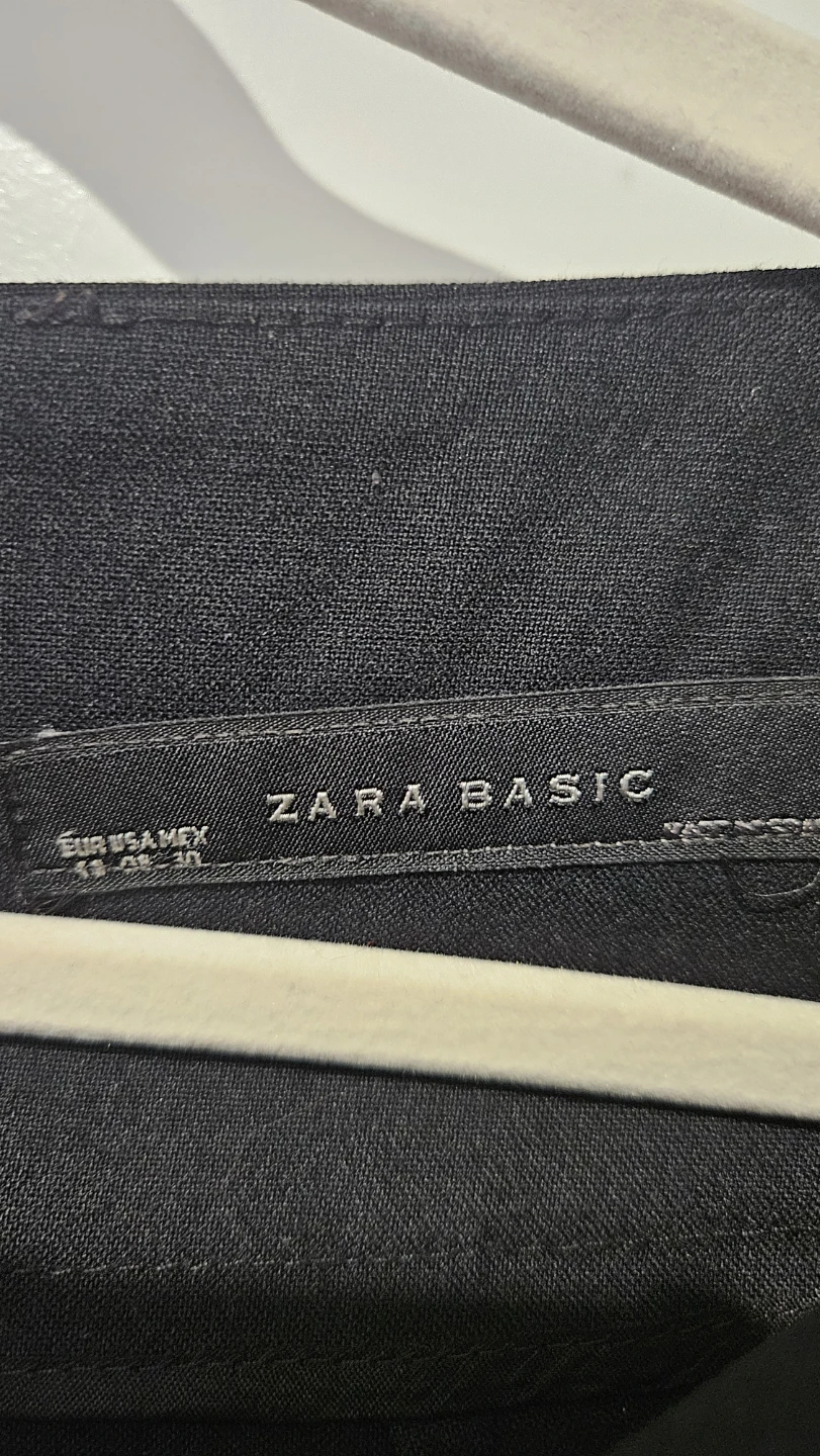 Zara Basic Black Pencil Skirt, Size 10 Medium to Large - photo 2