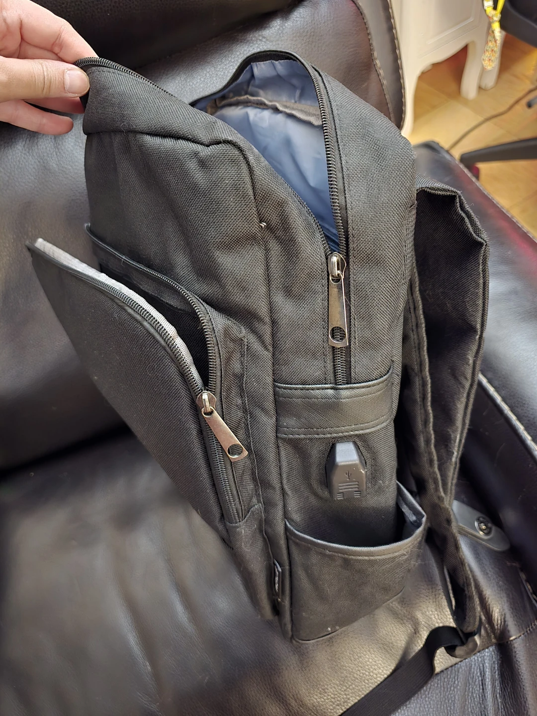 Black Backpack with Laptop compartment! - photo 3
