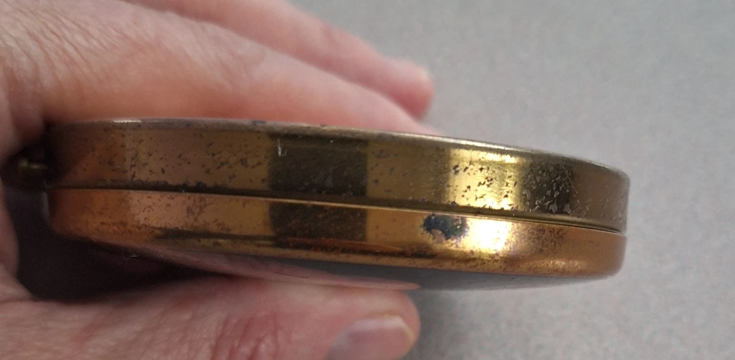Vintage Powder Compact with Floral Design - photo 4