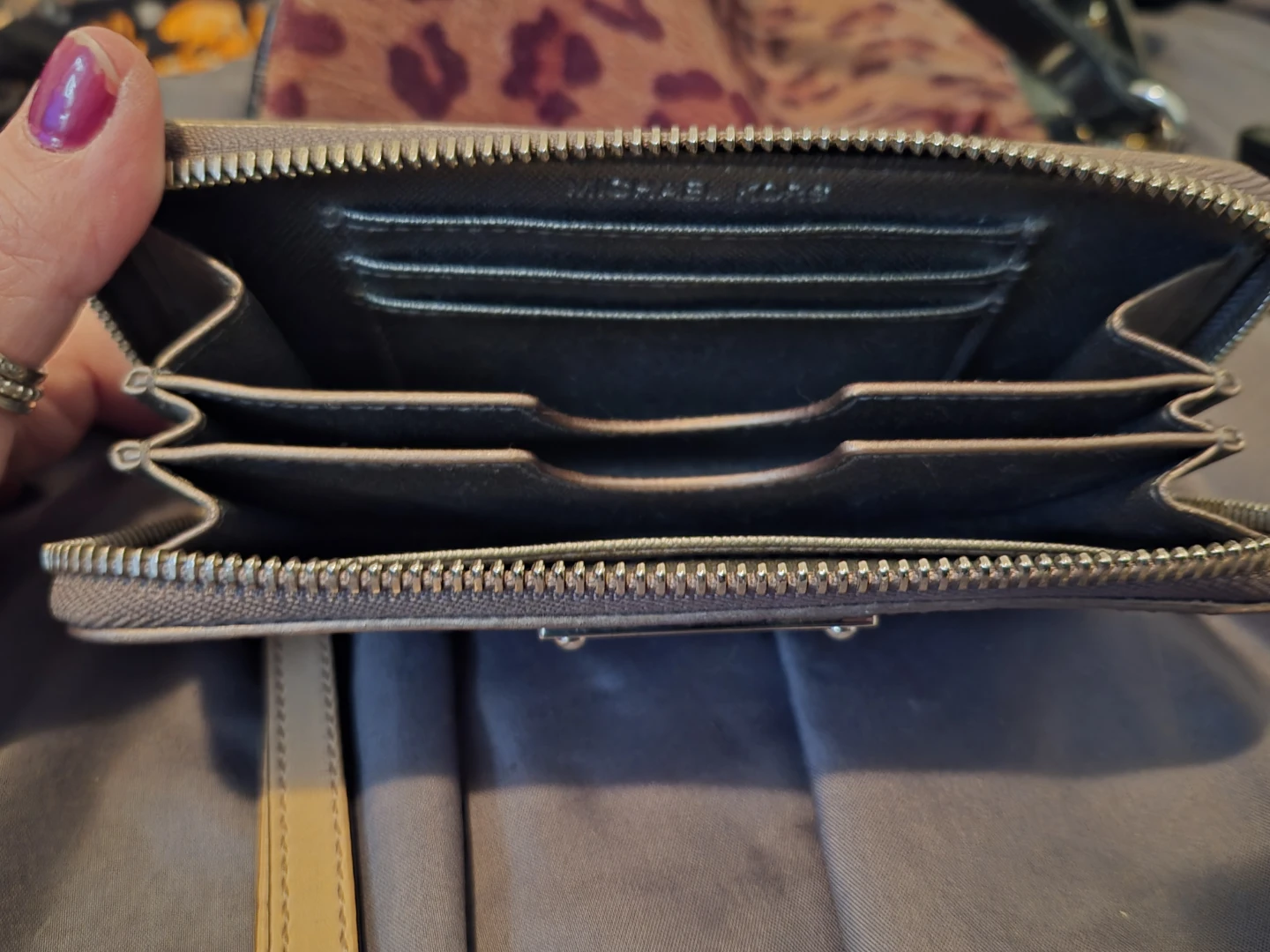 Michael Kors Jet Set Monogram Mirror Metallic Zip Around Wallet. - photo 3