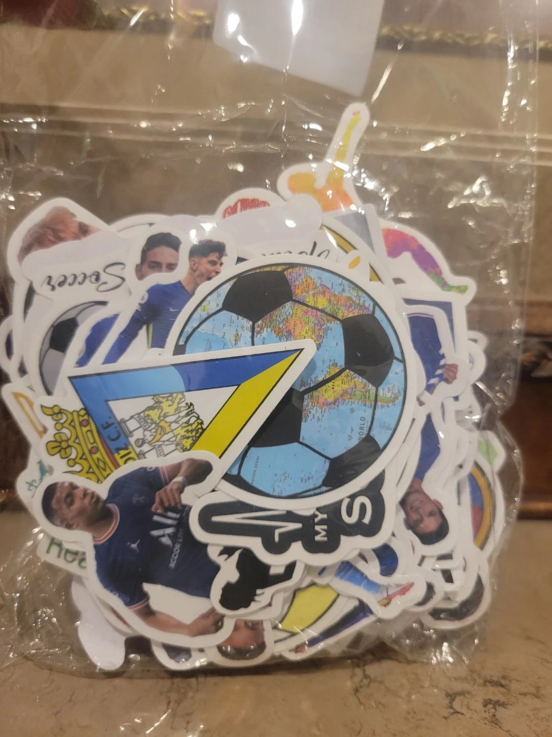 200 Soccer Stickers - photo 2