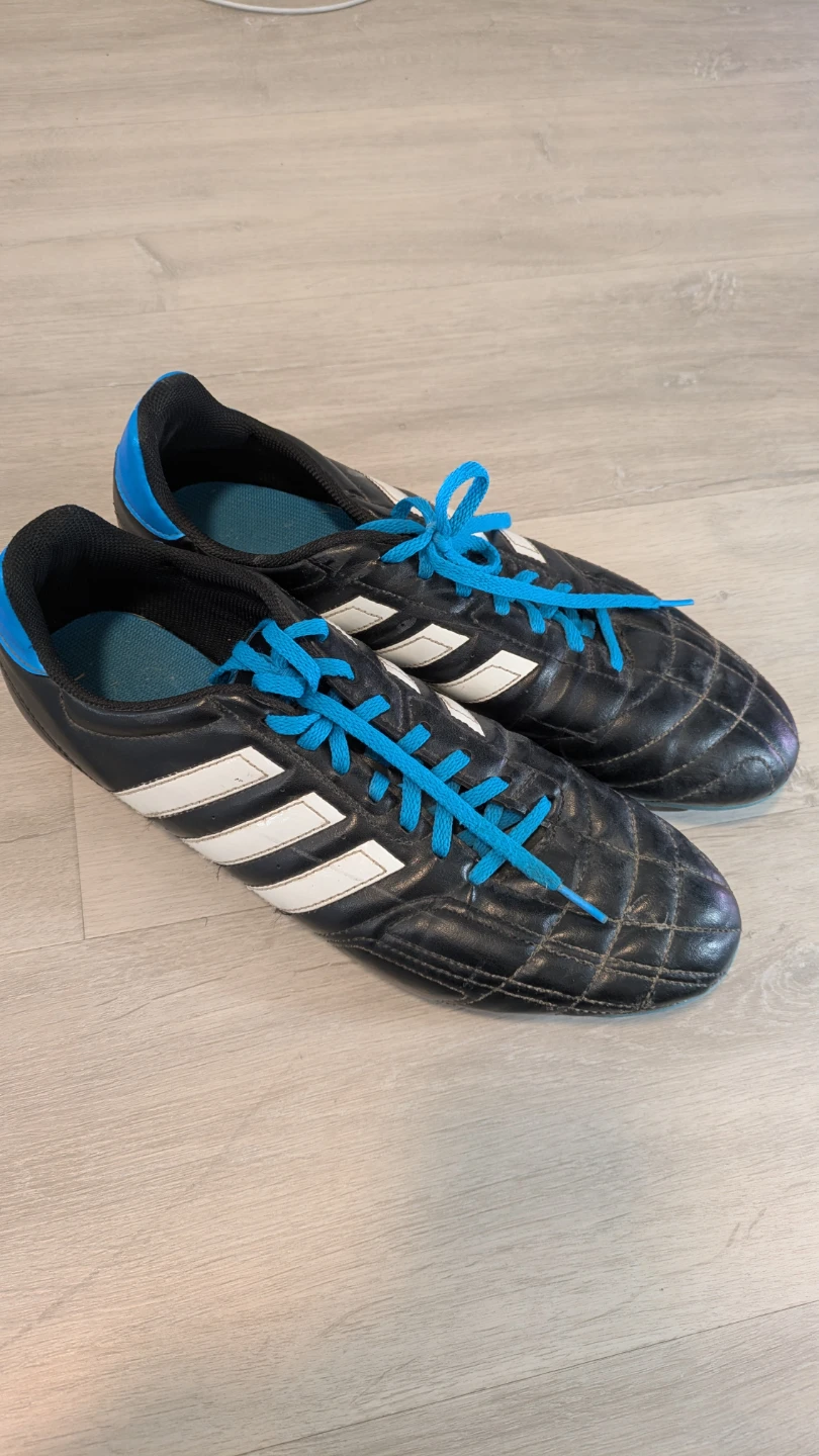 Adidas cleats+ Shin guard bundle