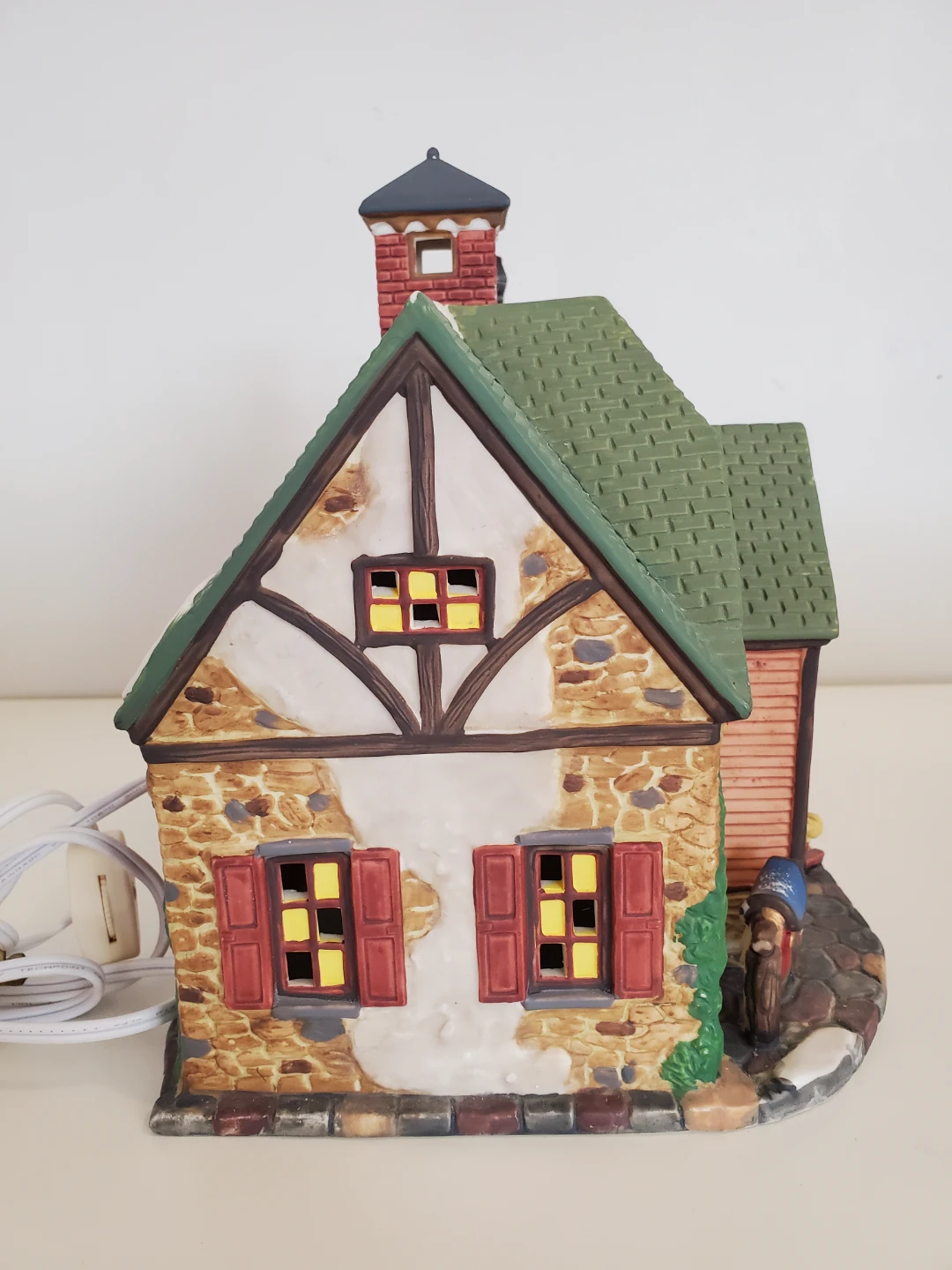 Christmas Village Light Up Chalet...Vguc - photo 4