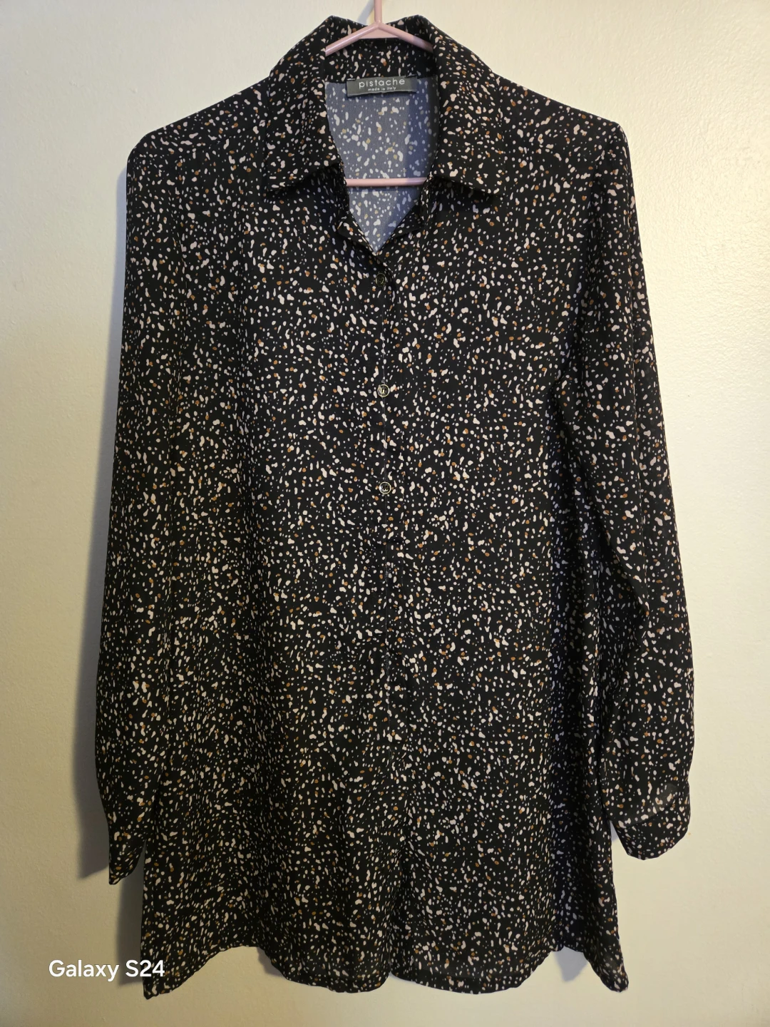 Pistache Women's Black Speckled Print Button-Up Shirt