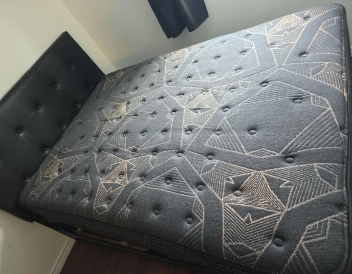Grey Patterned Full Size Mattress