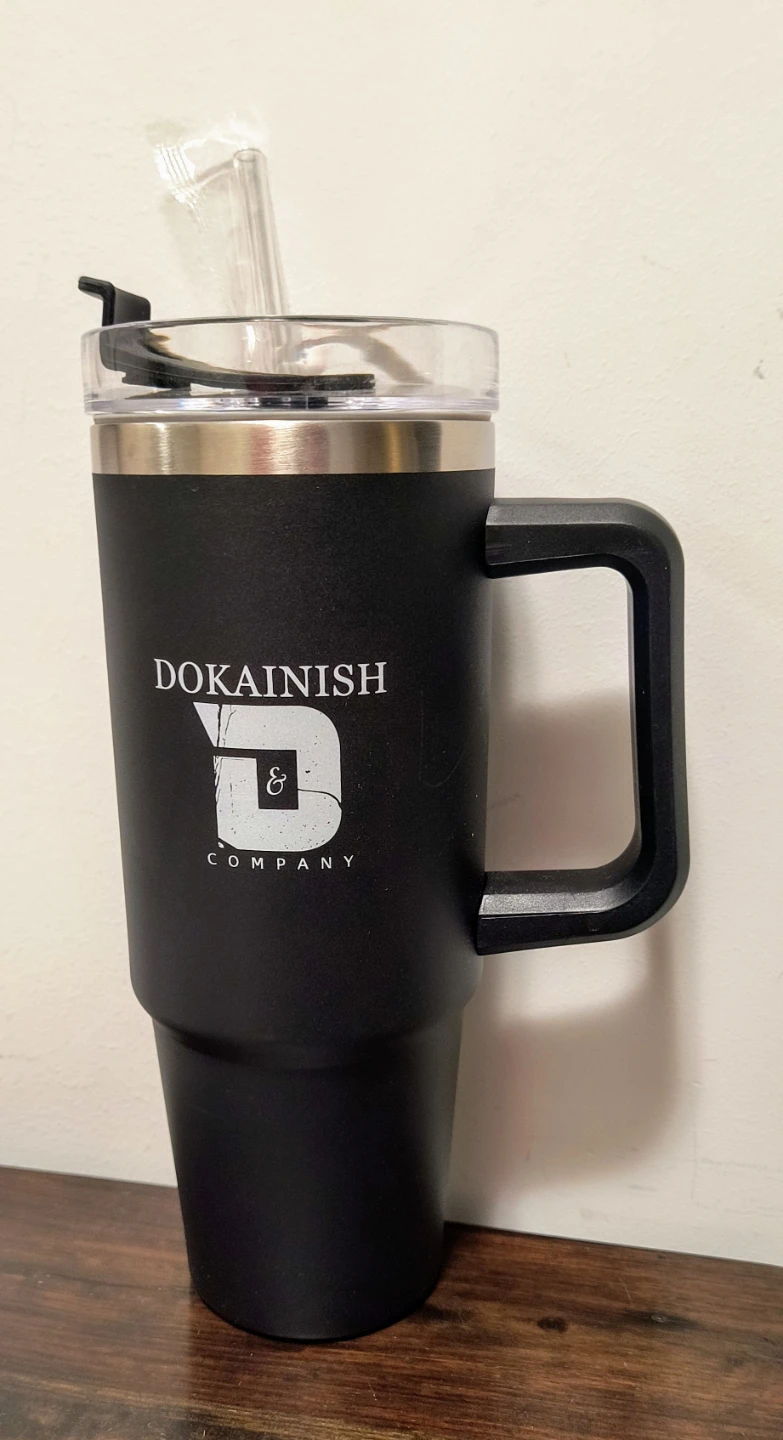 Dokainish & Company Tumbler with Handle (900ml)