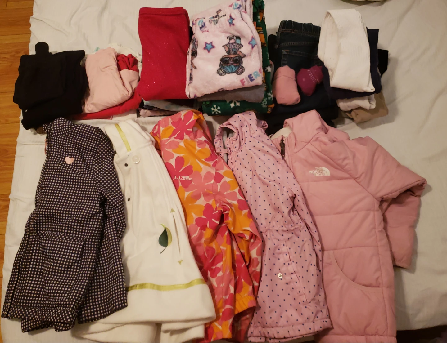 Bundle of Girls' Clothing.Fit 5 to 6 years old