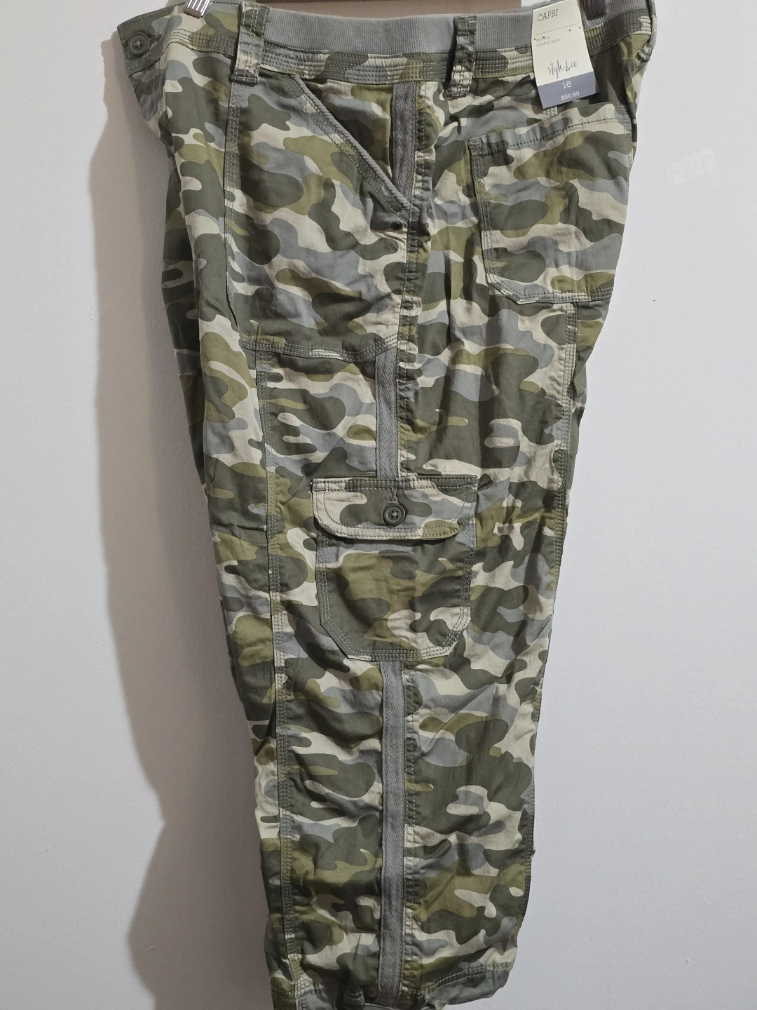 Style & Co. Women's Camo Capri Pants Size 16 - photo 3