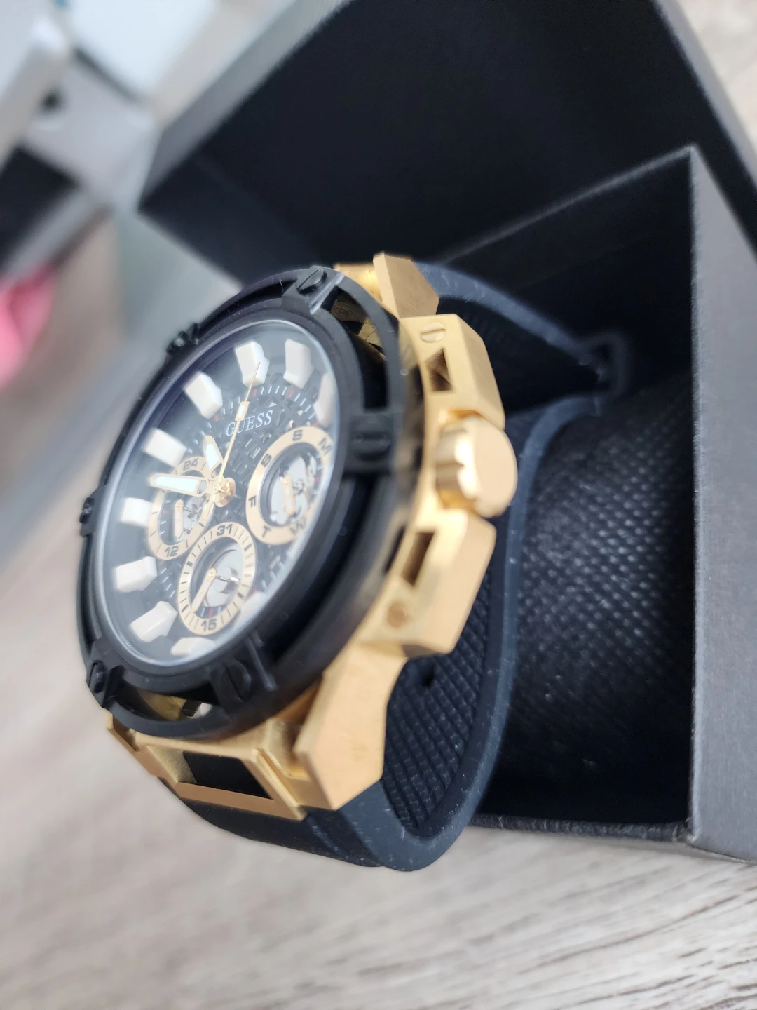 Guess Watch - Gold and Black Chronograph - photo 4