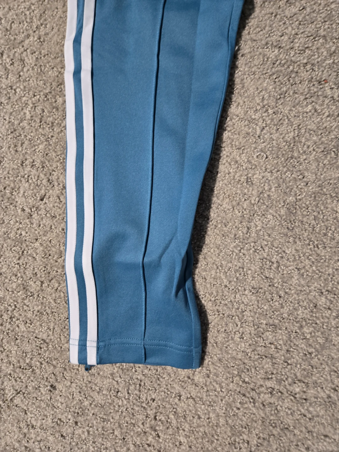 BNWT Adidas Track Pants women's size large - photo 2