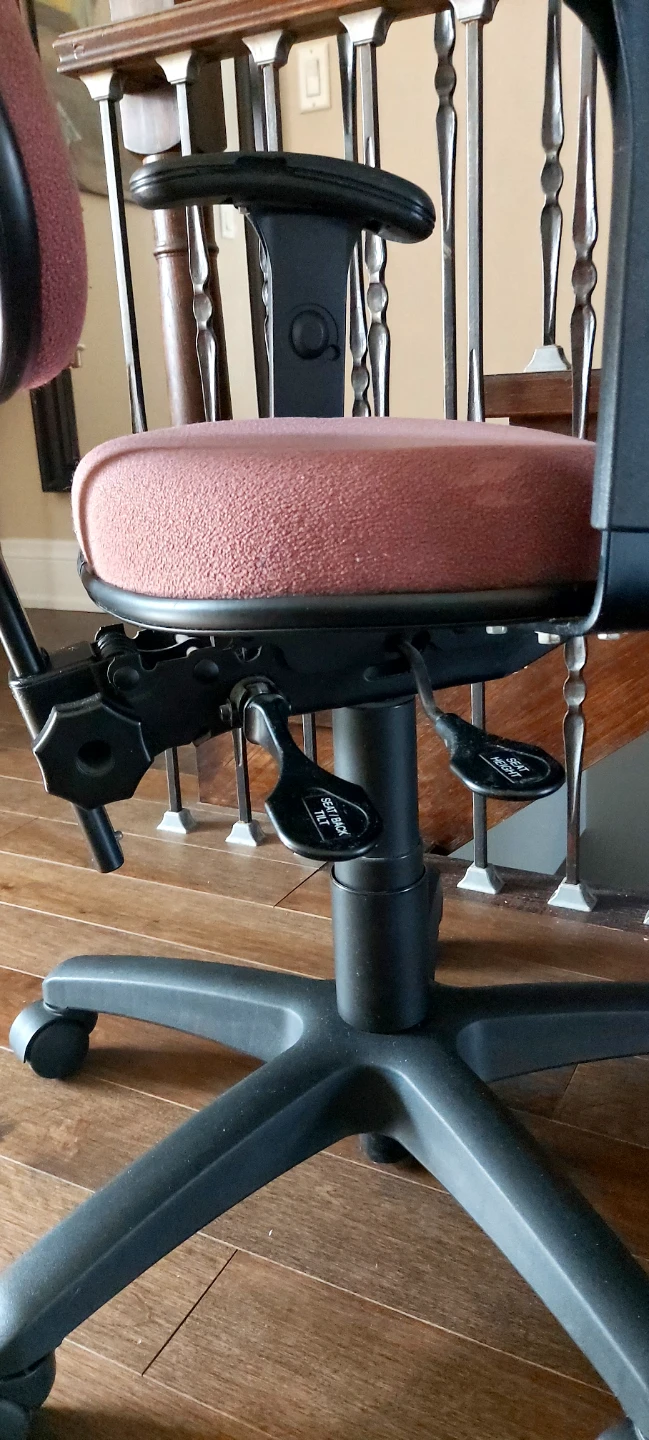 Office/Desk swivel Chair - photo 4
