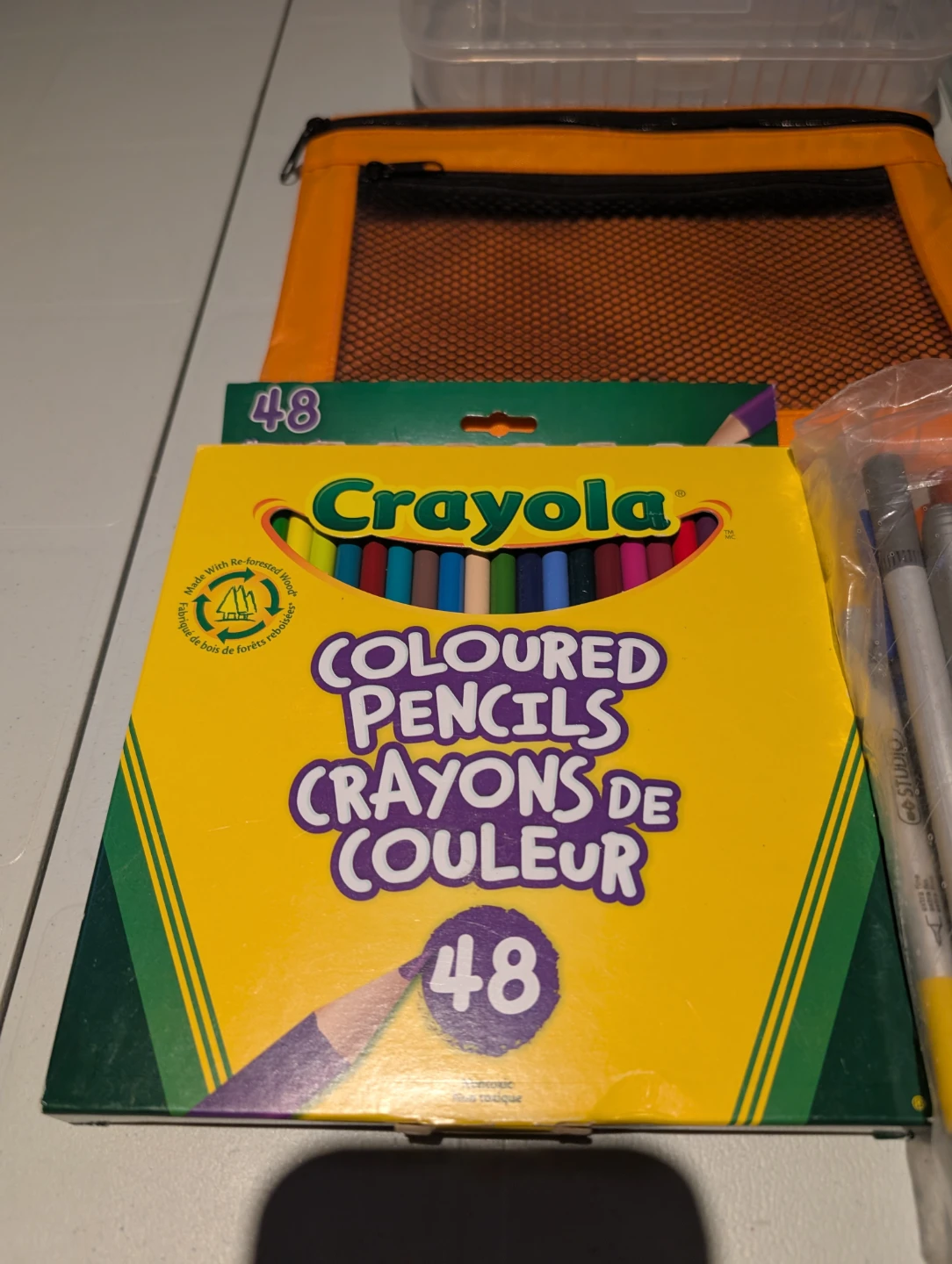 Crayola Coloured Pencils and Assorted Markers Set - photo 2