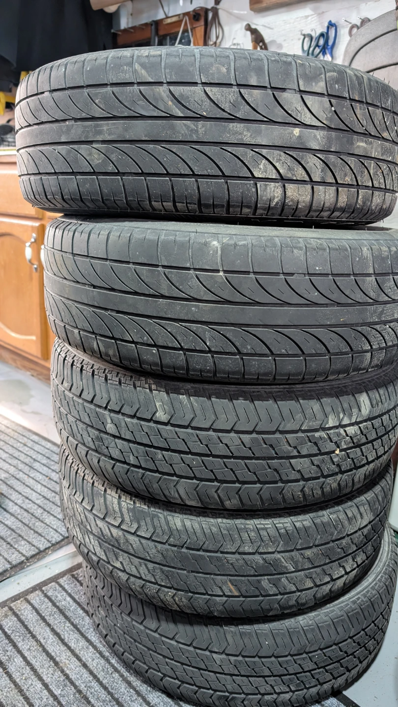 Set of 4 Tires with Rims 14 inch 4x100 off Mitsubishi mirage - photo 2