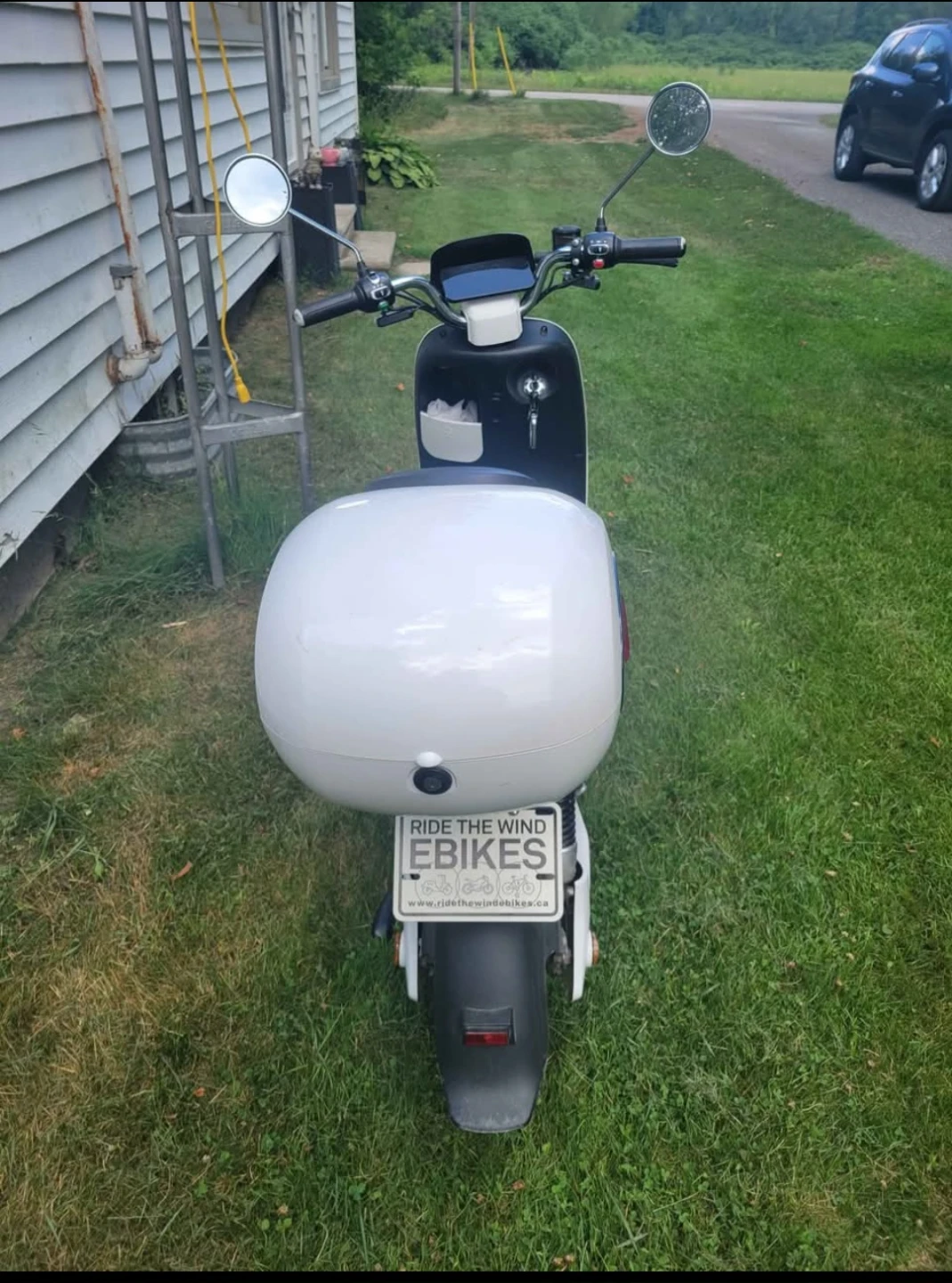 White Electric Scooter with Storage Box - photo 3