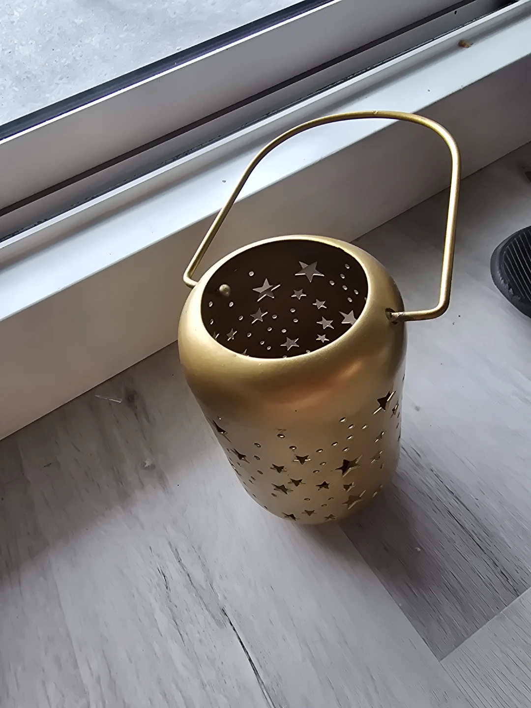 Gold Star Cutout Lantern - photo 2