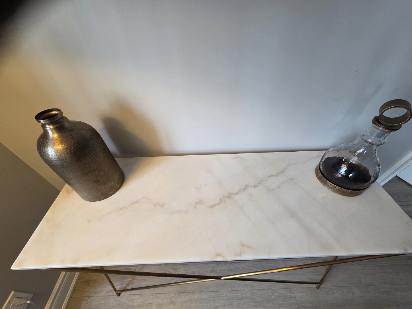 Structube Console Table - White Marble Top with Gold Base - photo 4